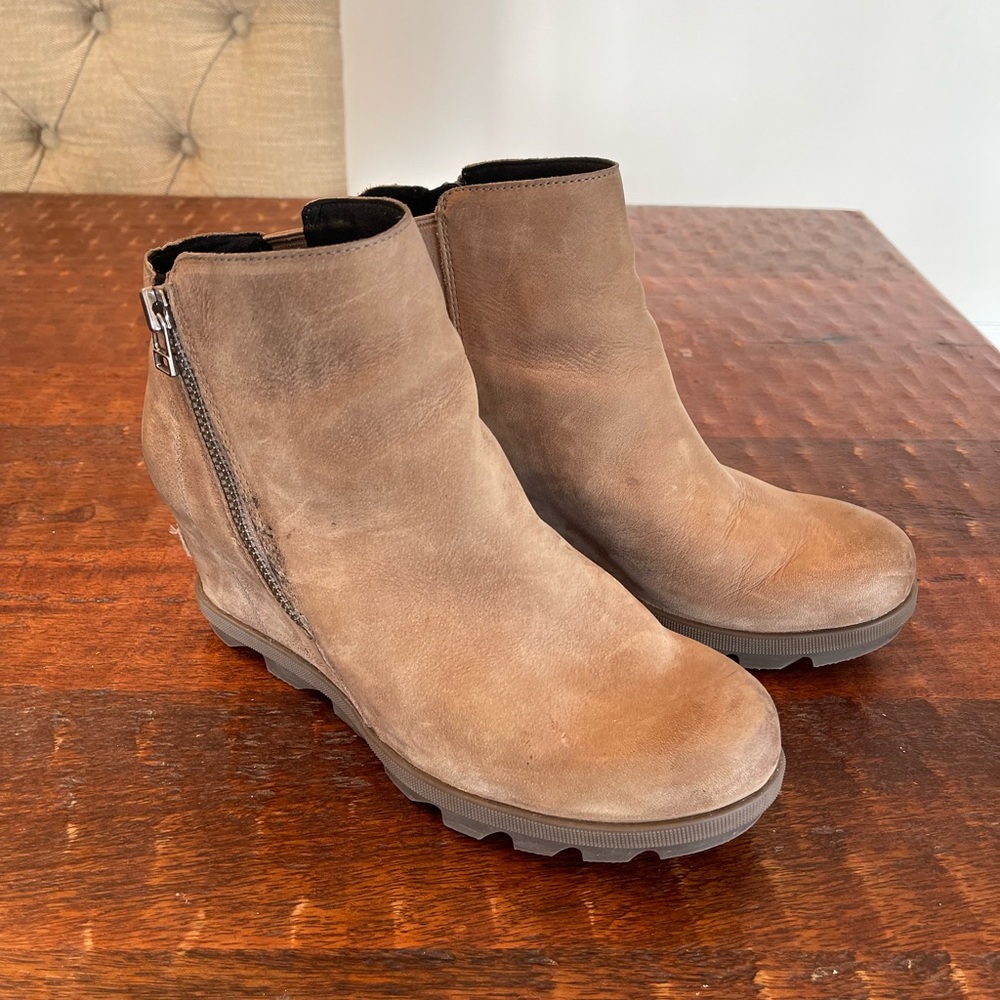 Sorel Joan of Artic Wedges Size 9.5